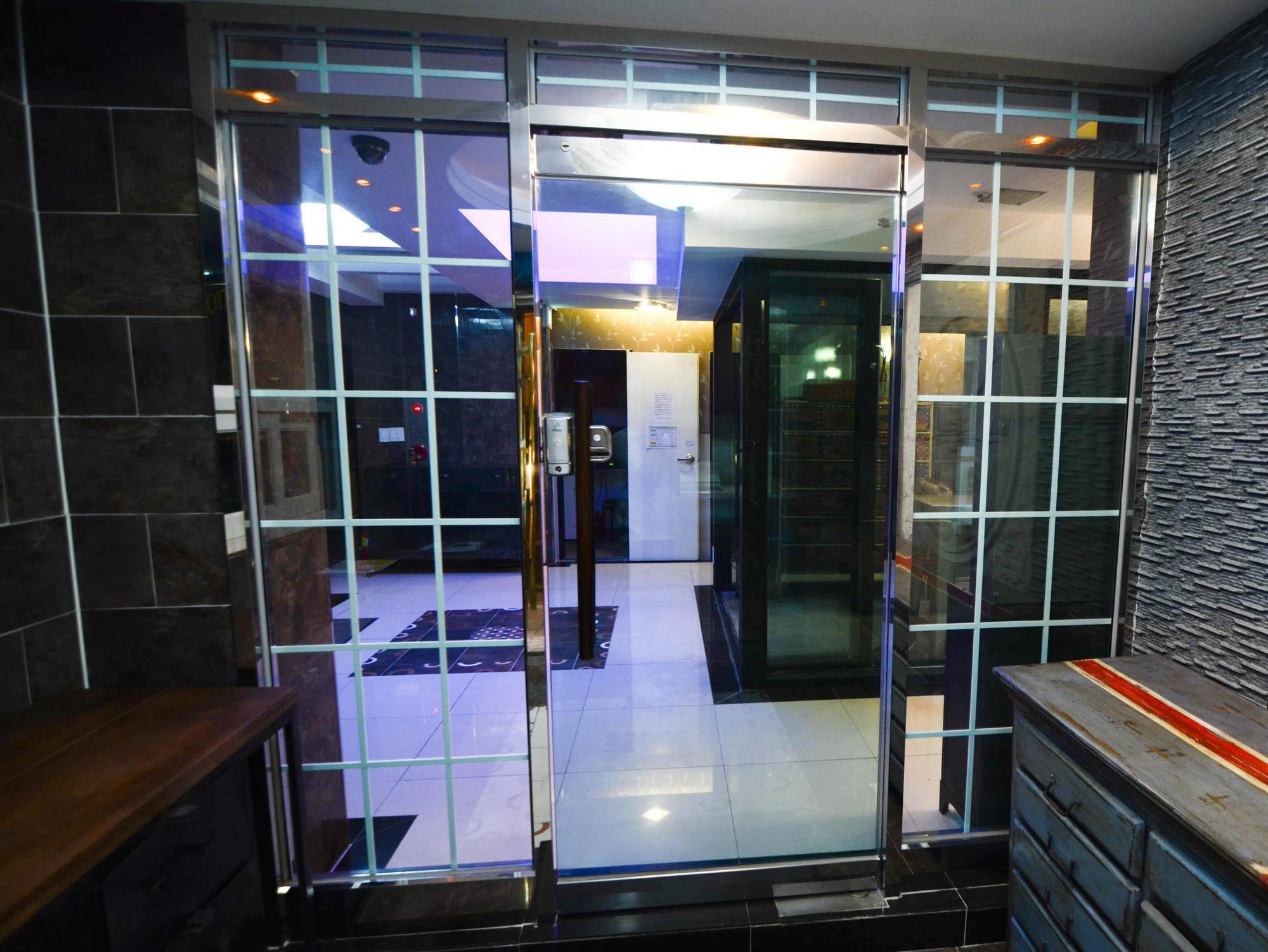 Kimchee Gangnam Guesthouse Seoul Exterior photo